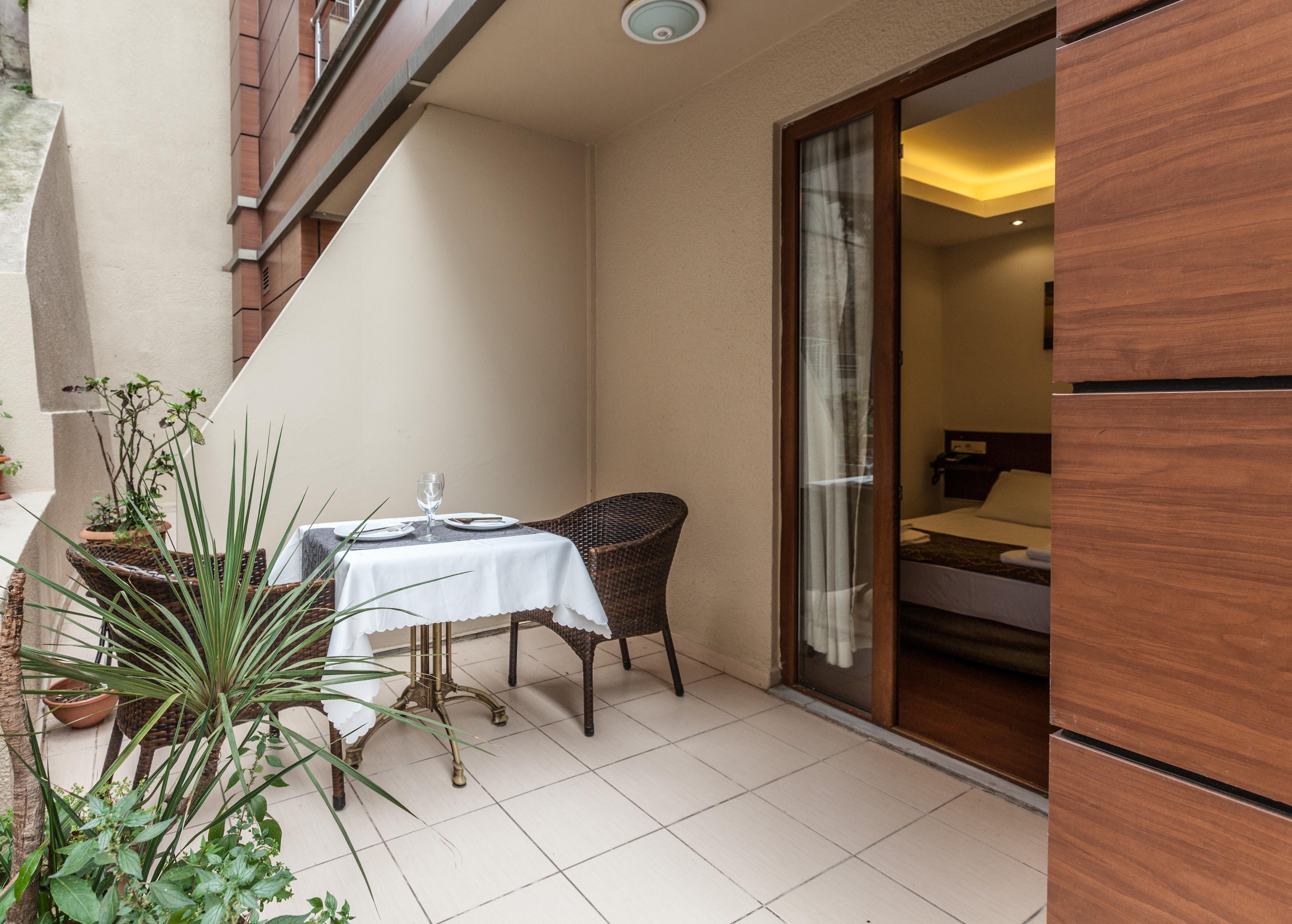 Buyukada Comfort Otel Adalar Exterior photo