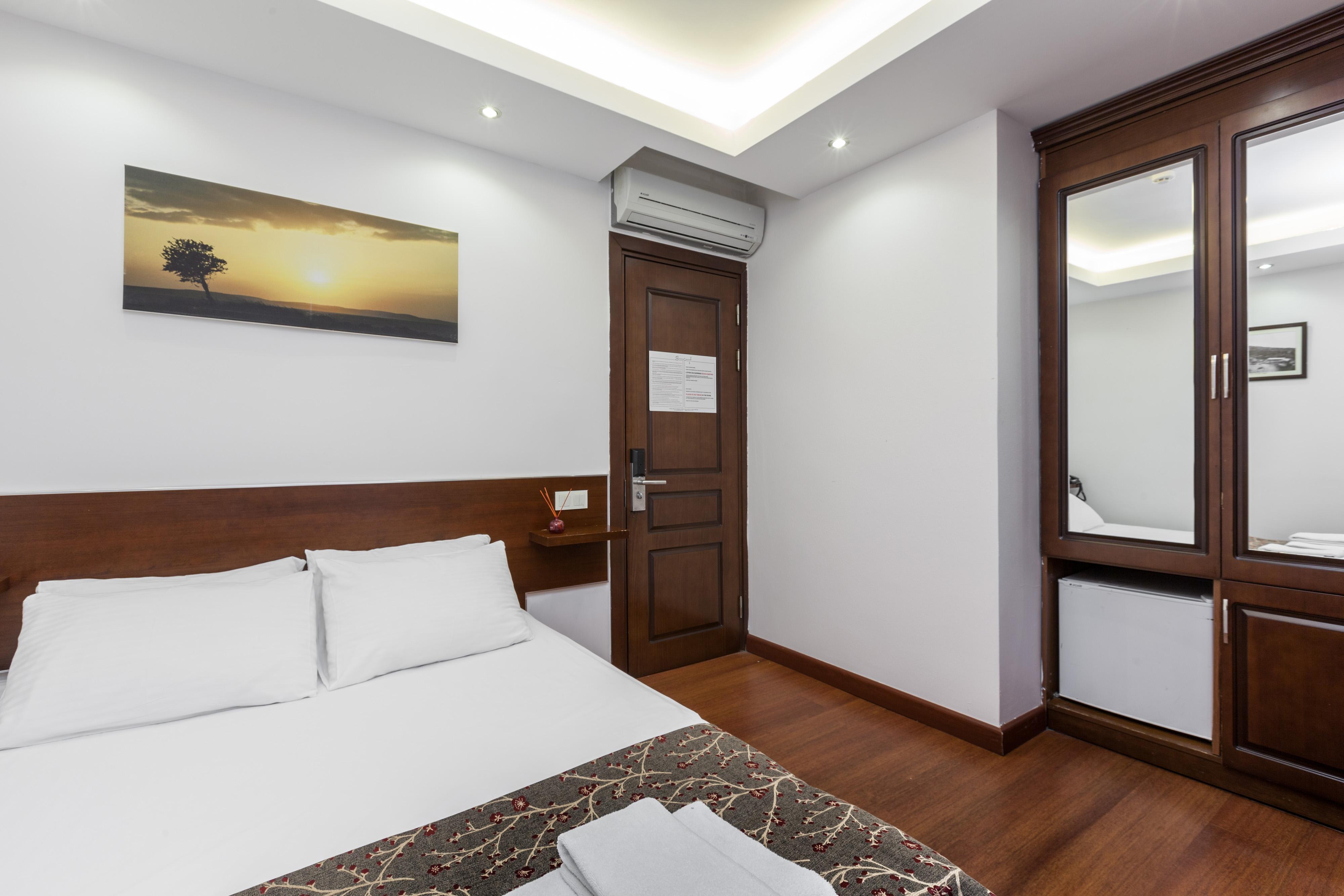 Buyukada Comfort Otel Adalar Exterior photo