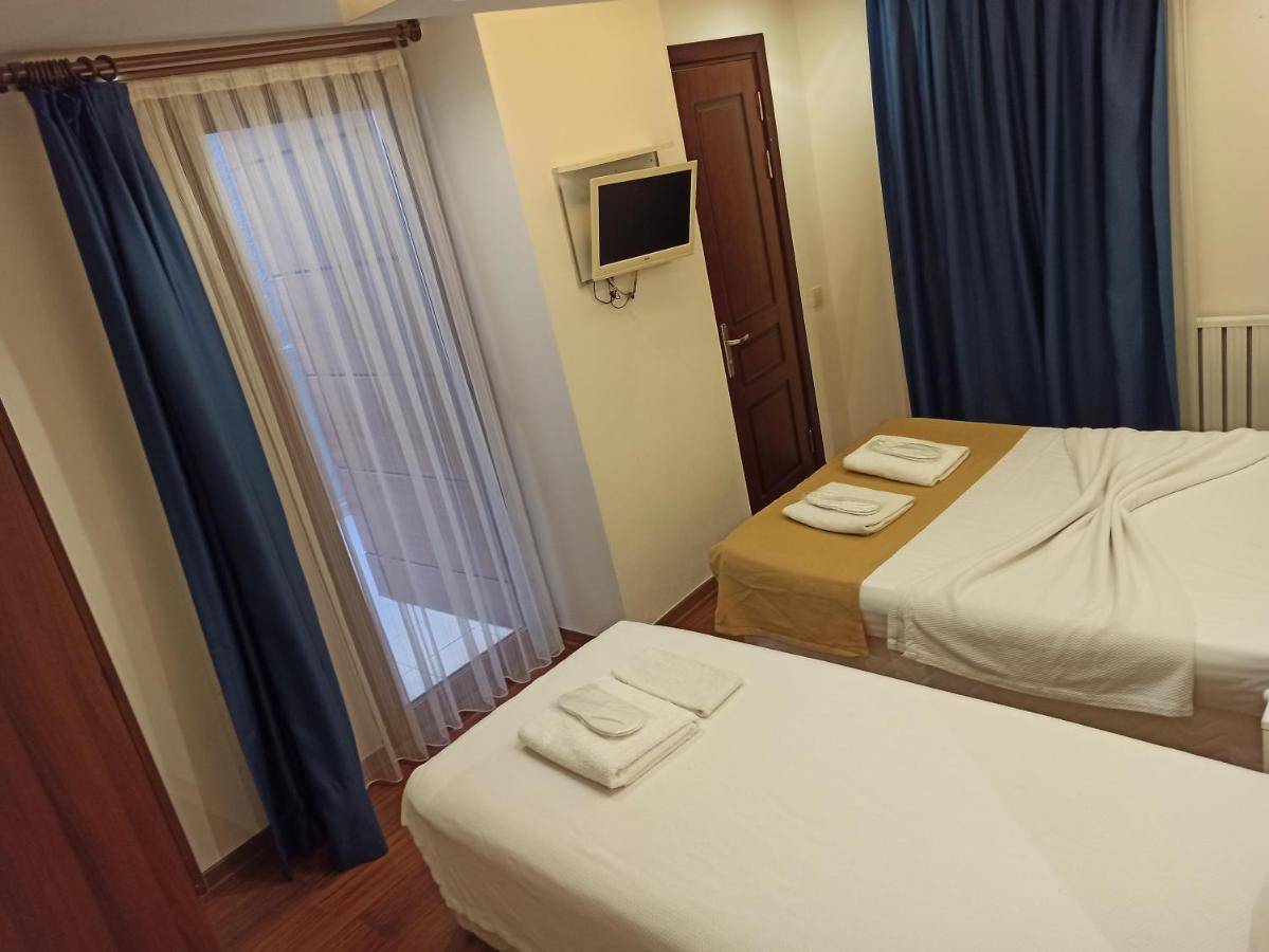 Buyukada Comfort Otel Adalar Exterior photo